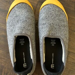 Mahabis Classic Gray and Yellow Slippers